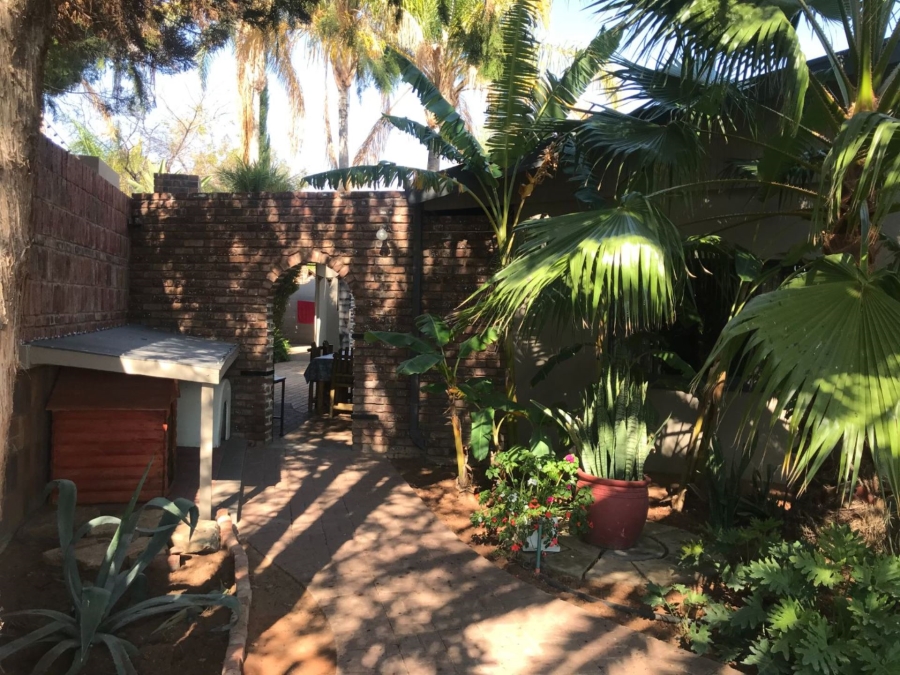 4 Bedroom Property for Sale in Die Rand Northern Cape